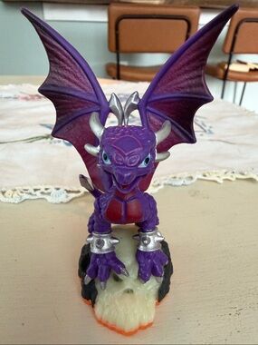 Skylanders Cynder Game Piece